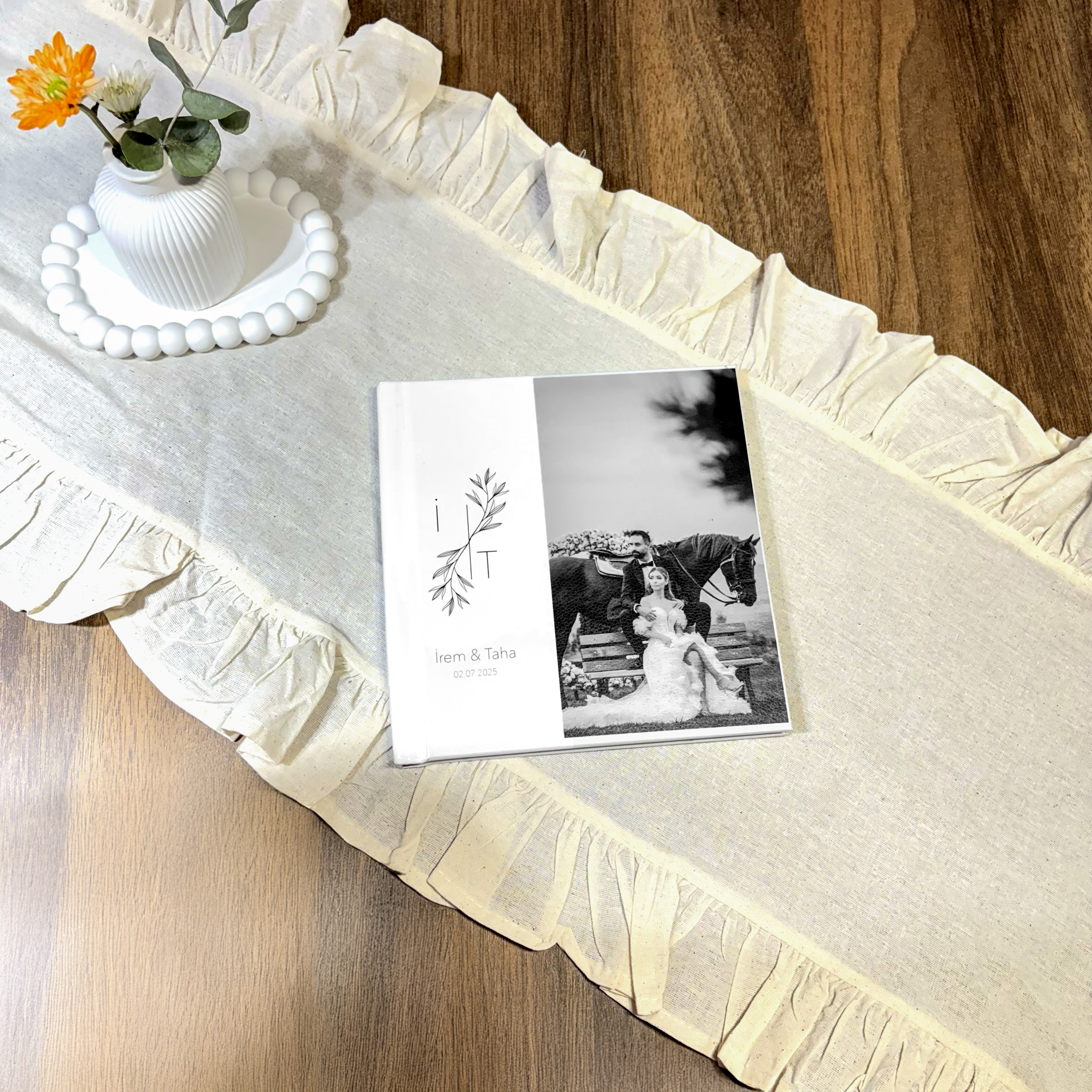 15 Fotoğraflı 20x20 Düğün Albümü Tasarla