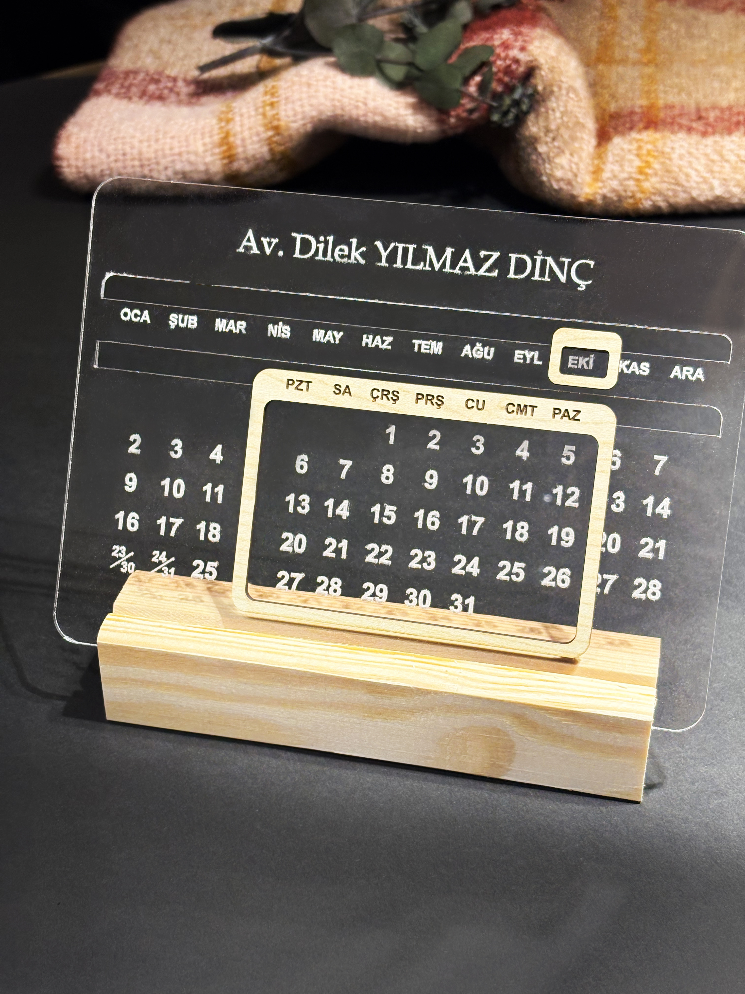 Pleksi Takvim / Her Yıla uygun, zamansız , şeffaf takvim